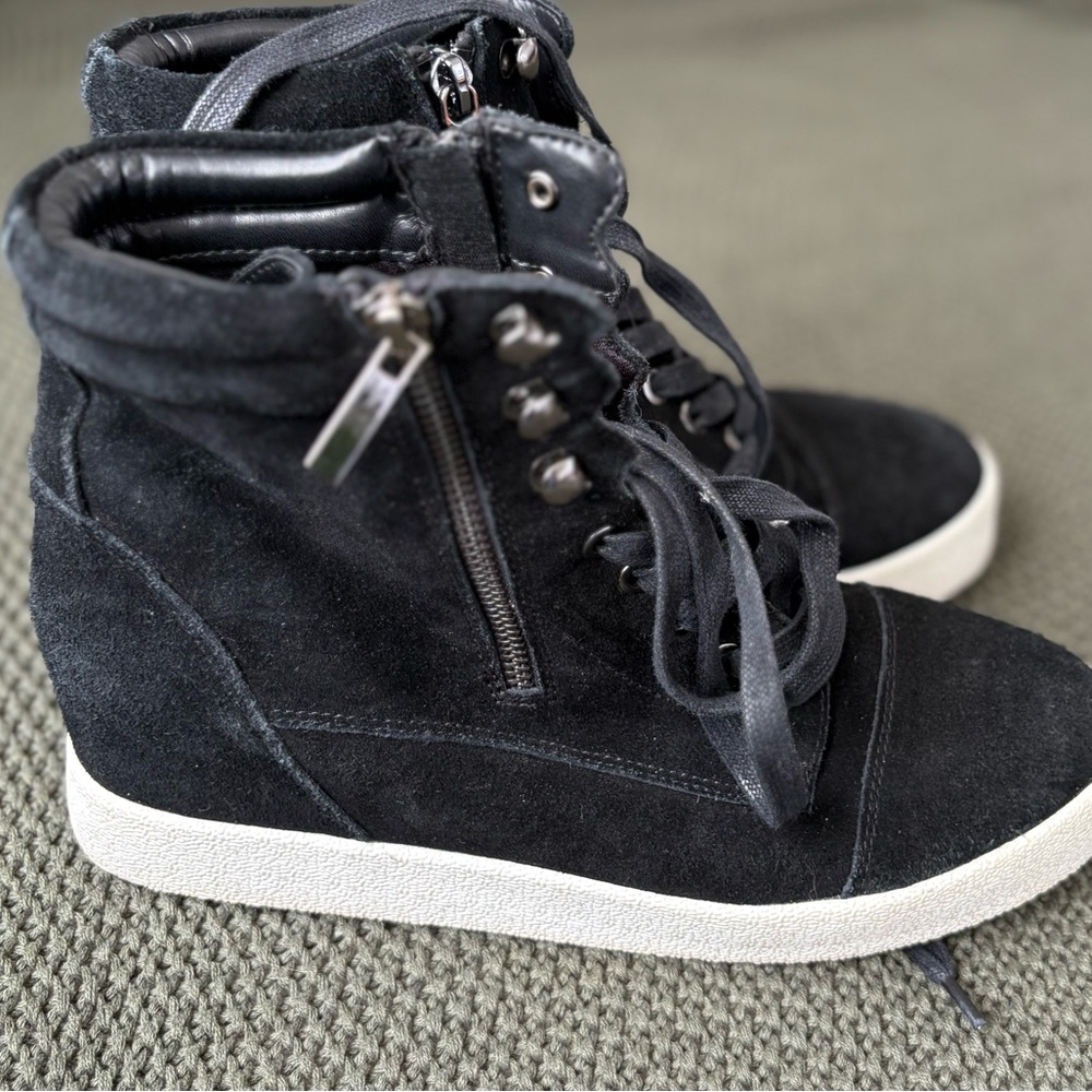 Aqua College waterproof cute lace up with zipper sides boots